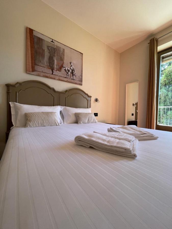 Al Laghetto La Morra Bed and Breakfast Eksteriør billede